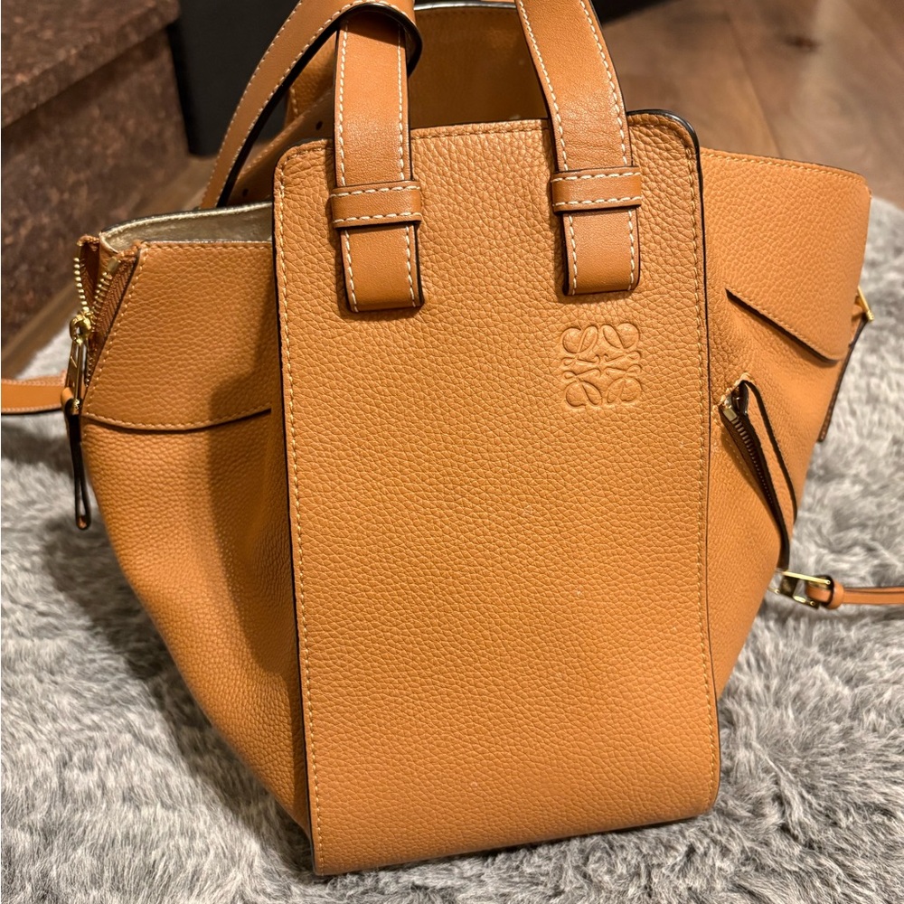 Loewe Tan Leather Women's Bag